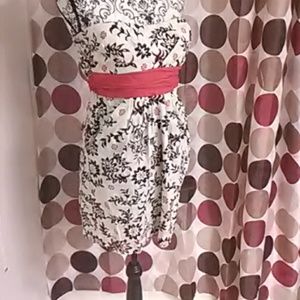 Strapless summer mini dress with pockets